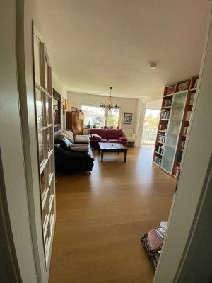 Exklusive 4-Zimmer-Wohnung mit gehobener Innenausstattung mit Balkon in Mühlacker