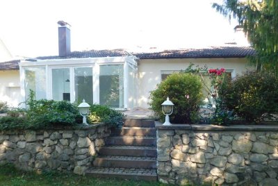 Keine Käuferprovision : Großzügiger Bungalow  - ruhig und uneinsehbar