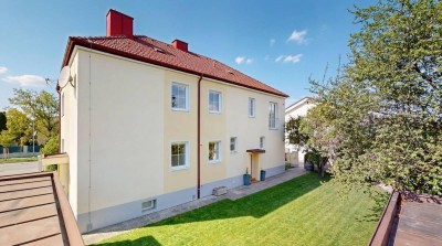 Vielseitiges Wohnhaus mit zwei unabhängigen Wohneinheiten, komplett unterkellert und mit Garage