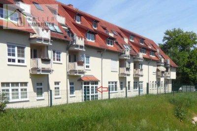 Barrierefreie EG-Whg. - Umbau 2019 ! Tolle 2-R-EG-Whg. mit GLASERKER, ruhige grüne Wohnlage