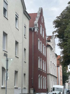 Stilvolle 2-ZKB-Altbauwohnung mit Südbalkon & modernem Bad