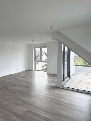 Neuwertige 3 Zimmer Maisonette-Wohnung - Zweitbezug!