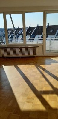 Lichtdurchflutete 3-Zimmer-Wohnung mit Balkon