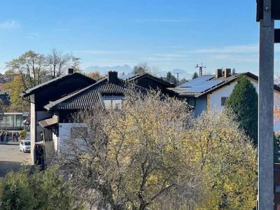 Gemütliches Dachgeschossjuwel in zentraler Lage von Bad Endorf mit Tiefgaragenstellplatz