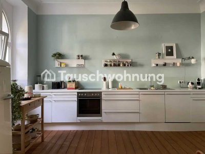 Tauschwohnung: Wunderschöne, möblierte Altbauwohnung mit eig. Garten