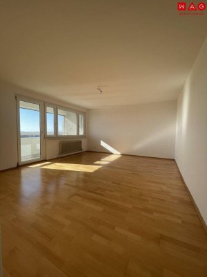 Stadtliebhaber aufgepasst: zentrales Wohnen mit Top-Infrastruktur in naturnahem Umfeld - Loggia mit herrlichem Ausblick!