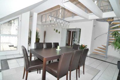 Stilvolle Maisonette-Wohnung mit Galerie und Tiefgaragenstellplatz - Dörfles-Esbach