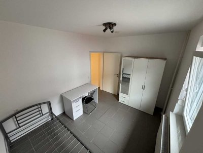 Möbliertes WG Zimmer | 11qm | Karlsruhe-Neureut | ab 1.5.26
