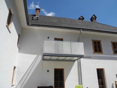 SONNIGER BALKON und LIFT im 1. Stock - TOP 10 im Herrenhaus - RESIDENZ GEYERHAMMER