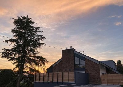 Attraktive Wohnung mit eigener Zufahrt und Garten