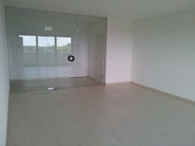 Tolle, gut vermietete 4-Zimmer-Etagenwohnung mit Balkon und Stellplatz