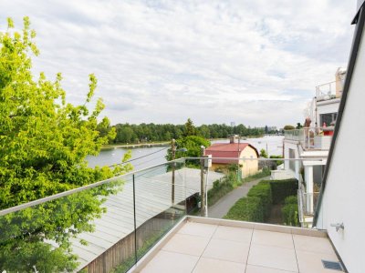 Erstbezug: 2-Zimmer-Penthouse mit Wasserblick!