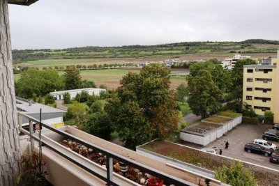 3-Zi.-Eigentumswohnung mit großem Aufzug im bevorzugten Wohngebiet "Weberdorf"