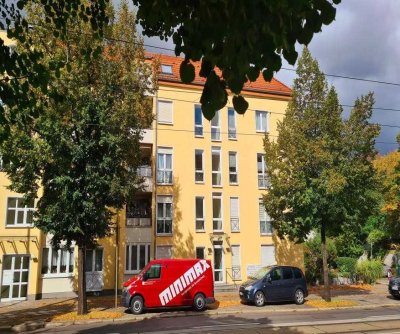 Wohnen mit Charakter: Gepflegte 2-Zimmer-Wohnung in Stadtfeld-West