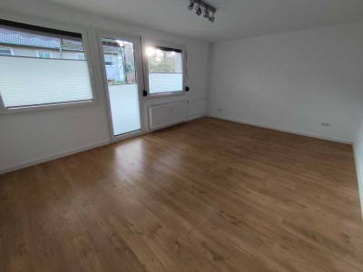 Schöne und gepflegte 2-Zimmer-Erdgeschoss-Wohnung mit Einbauküche in Altenholz