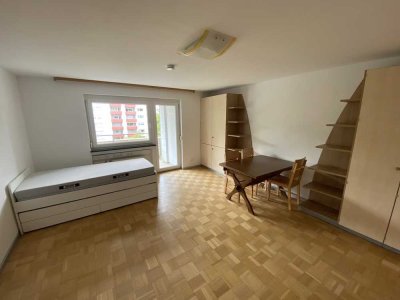 Schicke 1-Zimmer Wohnung mit Balkon im 3. OG in Regensburg-Westenviertel