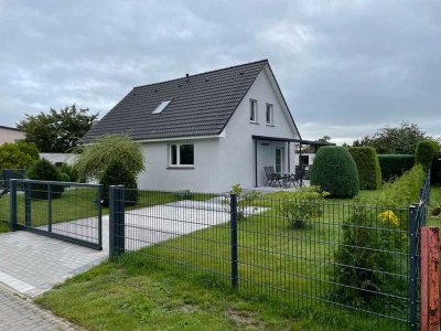 Wo andere Urlaub machen ! Sehr schönes Einfamilienhaus in Wassernähe !!!