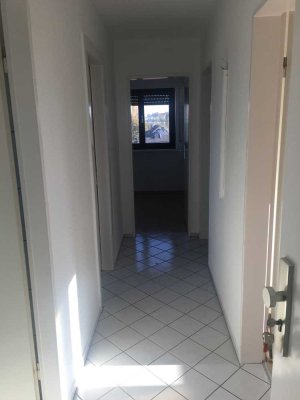 Charmante ruhige Dachgeschosswohnung mit EBK