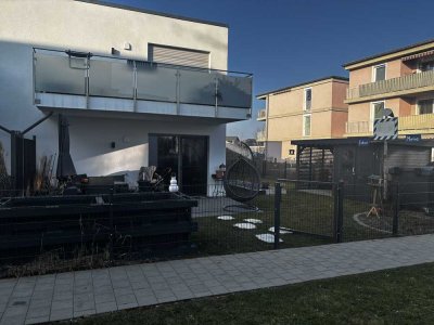 Neuwertige 3-Zimmer Wohnung mit Garten in Ingolstadt / Oberhaunstadt