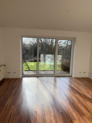 Helle 1,5-Zimmer-Erdgeschosswohnung mit Süd-Terrasse und Gartenzugang in Oldenburg-Kreyenbrück
