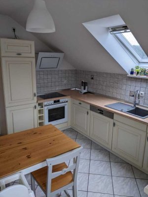 Geschmackvolle, 3-Raum-Dachgeschosswohnung mit Balkon in Mallersdorf-Pfaffenberg