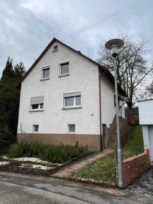 Freistehendes Wohnhaus mit 7,5 Ar Grundstück in ruhiger Feldrandlage  in Mönchzell