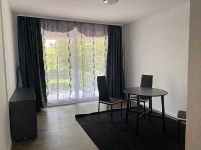 Möblierte 2 Zimmer Wohnung mit Küche, Balkon