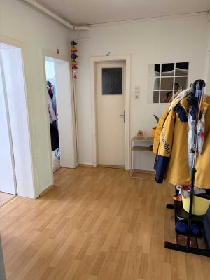 Charmantes neues Zuhause für kleine Familien: Ruhige 4-Zimmer-Wohnung in Hannover-Südstadt