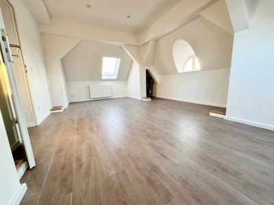 +++Erstbezug nach Sanierung, 2 Zimmerwohnung mit offener Küche im schönen Lankwitz+++