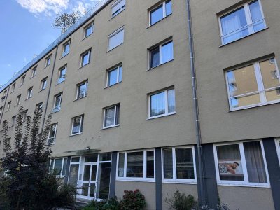 Provisionsfreie renovierungsbedürftige Eigentumswohnung in Wien 18. Bezirk Gentzgasse