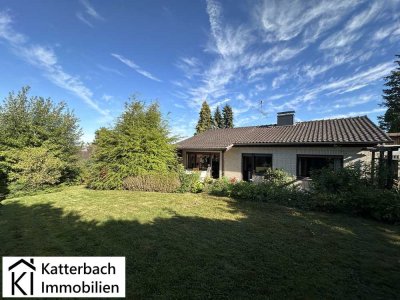 Freistehendes Einfamilienhaus mit großem Grundstück in guter Wohnlage in Seesen