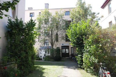 Schöne, helle  2 Zimmer Whg. im Herzen von Schwabing