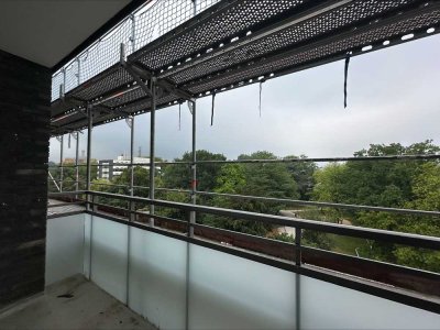 Geräumige 2,5-Zi.-Wohnung mit Balkon!