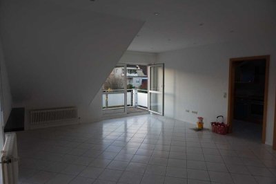 3‑Zimmer Dachgeschosswohnung mit Balkon und ausg. Speicher in Birkenfeld