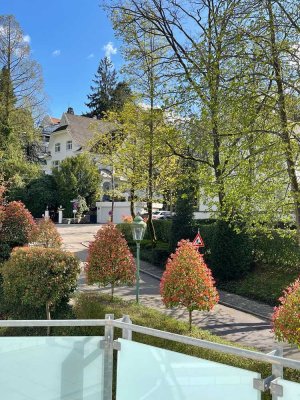 Großzügige 2-Zi-Wohnung  mit Süd-West Loggia u. Tiefgarage - ruhige Lage Baden-Baden.