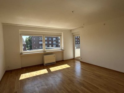 ...TOP AUFGETEILTE BALKONWOHNUNG IN RUHIGER LAGE...