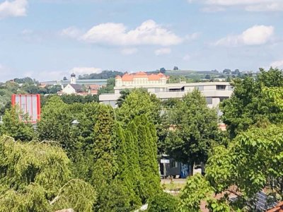 Helle 3-Zimmer-Dachgeschosswohnung mit Einbauküche in Tettnang