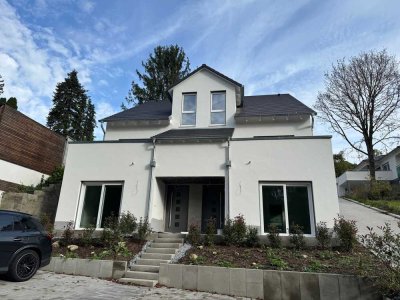 Neubau - exklusive DHH mit Einliegerwohnung in Bestlage von Würzburg Versbach (Steinlein) !