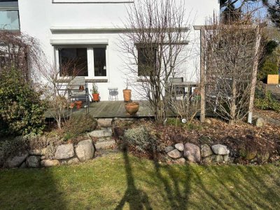 2,5-Zimmer-Wohnung mit Terrasse und Garten in Hamburg-Poppenbüttel