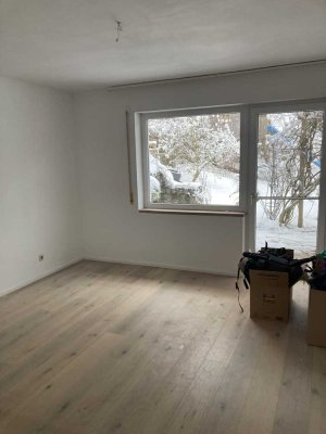 Teilmöblierte 2-Zimmer-Wohnung plus weitere Räume und - Schranknutzung. Grafrath/Unteralting