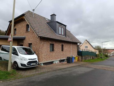 Preiswertes 6-Raum-Einfamilienhaus in Horhausen Horhausen (Westerwald)