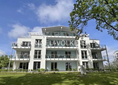 Modernes Appartement mit Balkon und Wasserblick