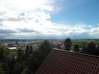 TOP ! 2. Zimmer Wohnung mit Balkon und EBK