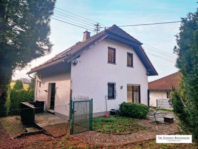 Gepflegtes Einfamilienhaus in ruhiger Ortsrandlage mit 1.474 m² großem Grundstück!
