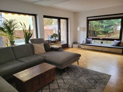 Großzügige Erdgeschosswohnung mit sonniger Terrasse in Würzburg-Lengfeld