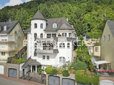 Exklusive Stadtvilla mit Privatsphäre und Panoramablick zur Reichsburg in bester Mosellage