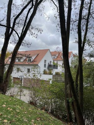 Exklusive, barrierefreie 4-Zimmer-Wohnung mit Terrasse und eigenem Garten