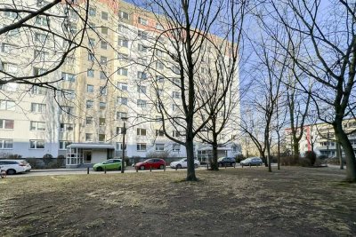 Bezugsfreie 3-Zimmer-Wohnung wartet auf Renovierung in Berlin Friedrichsfelde