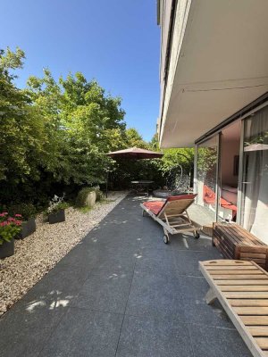 Schöne 2-Zimmer-Wohnung mit Garten & Terrassen in zentraler Lage