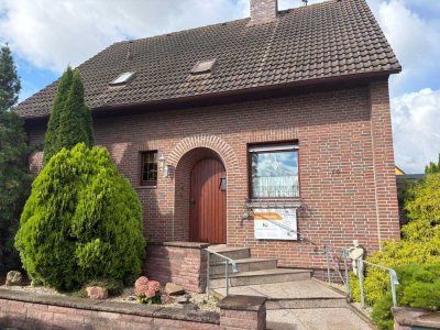 Freistehendes Einfamilienhaus mit großem Grundstück in ruhiger Lage von Ilsede
